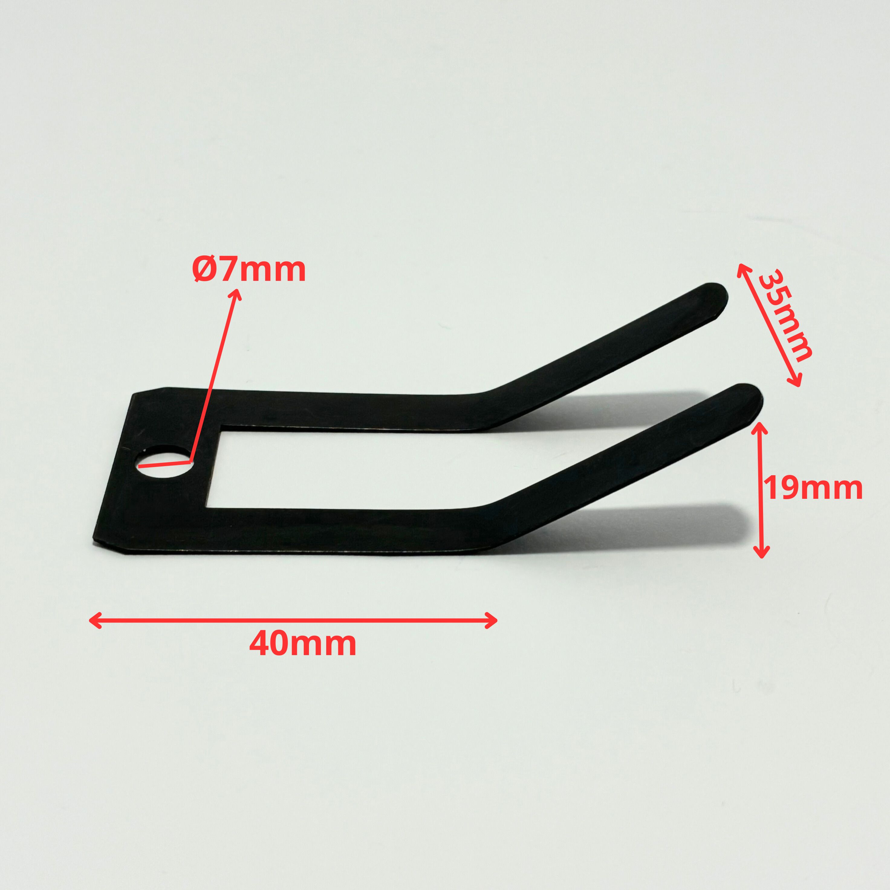 Maquinet| Muelle plano o resorte en forma de U para pedal desmontadora